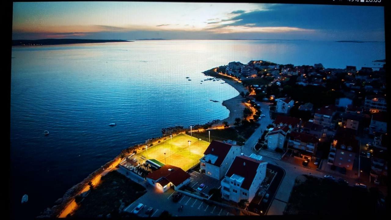 Apartamento Zagi Povljana Exterior foto
