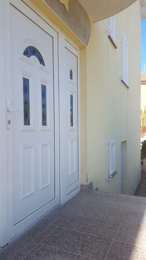 Apartamento Zagi Povljana Exterior foto